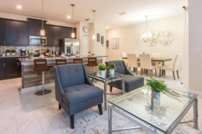 4878 - Beautiful Townhome w Private Pool
